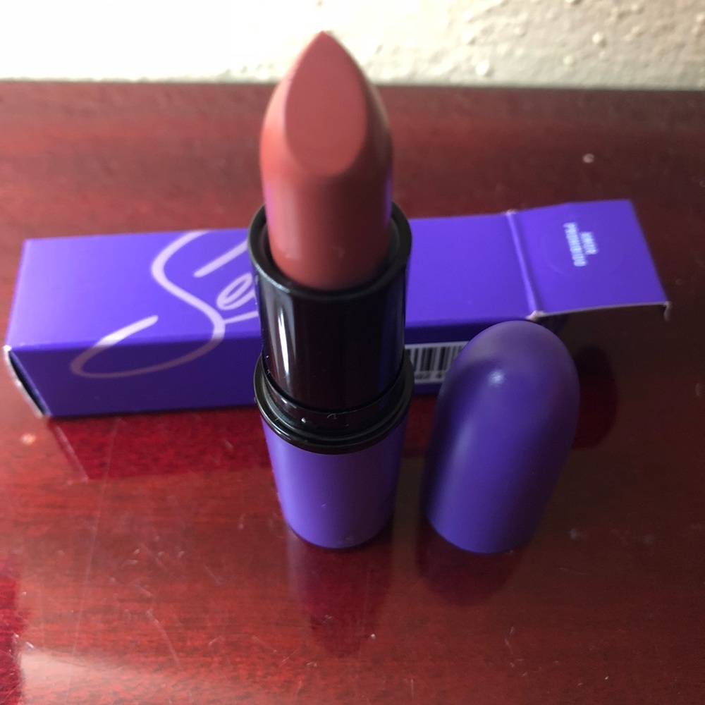 Mac Selena lipstick